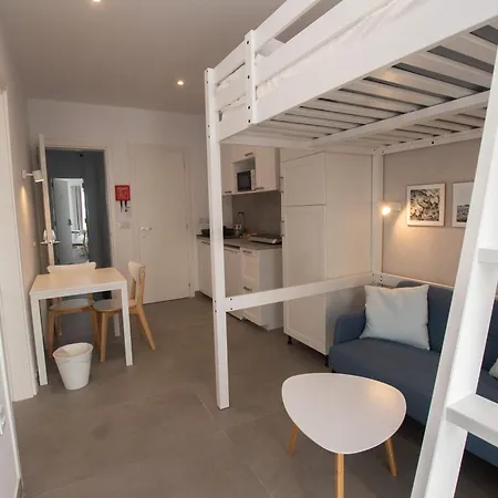 Hostel Gest *